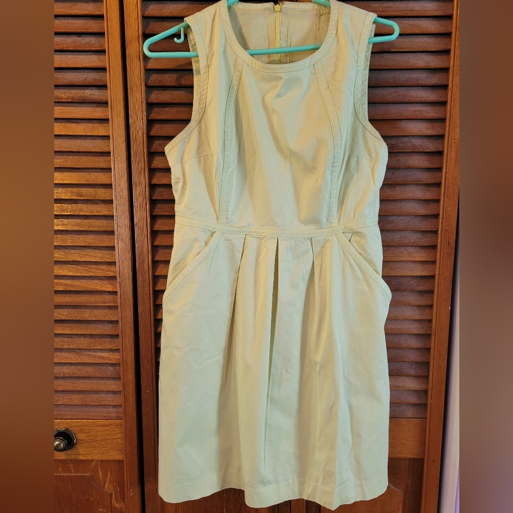 Yellow dress with pockets